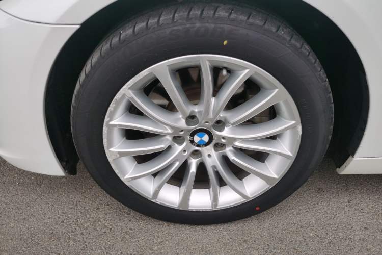 Used BMW 5 Series 2017 525Li Luxury Design Package Exterior 4