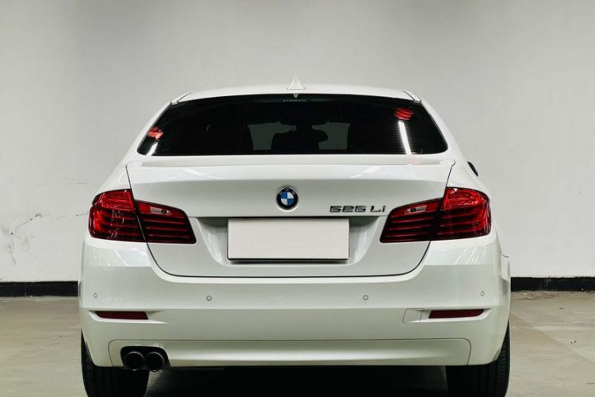 Used BMW 5 Series 2017 525Li Leading Model Exterior 4