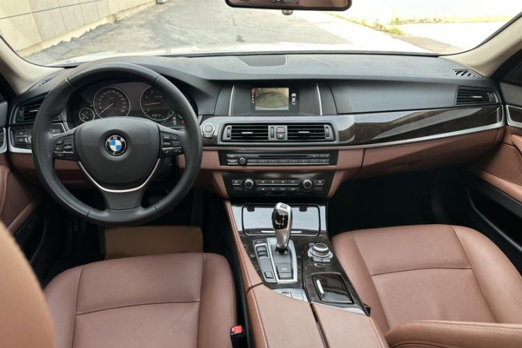 Used BMW 5 Series 2017 525Li Leading Model Exterior 5