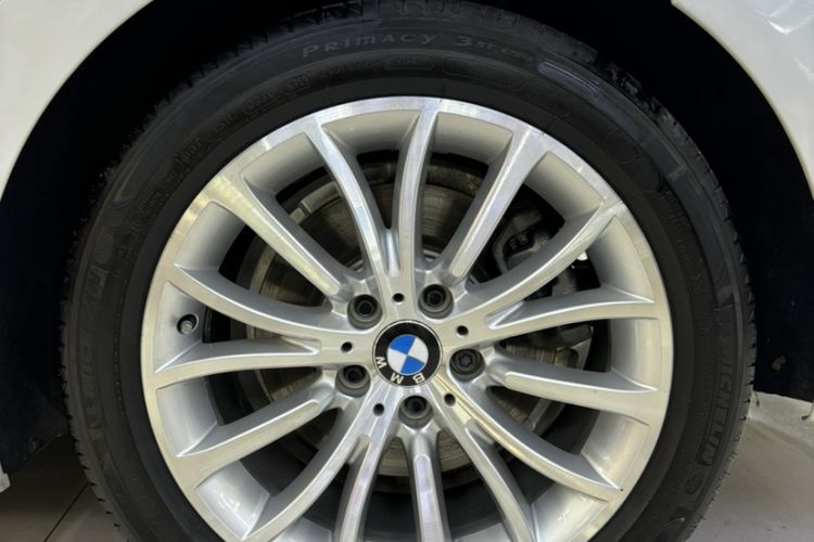 Used BMW 5 Series 2017 525Li Luxury Design Package Exterior 9