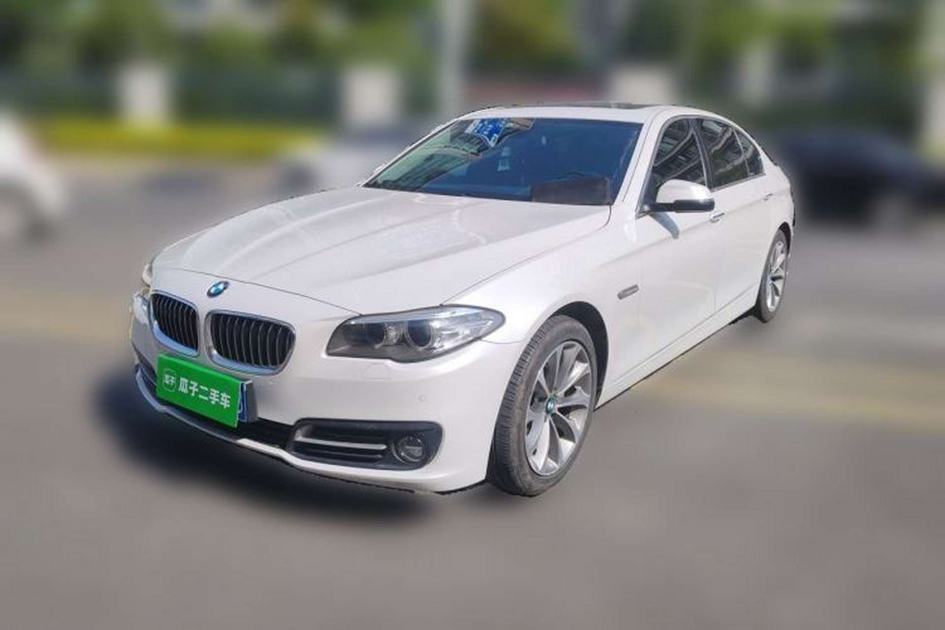 Used BMW 5 Series 2017 525Li Leading Model Front Left 45 Deg