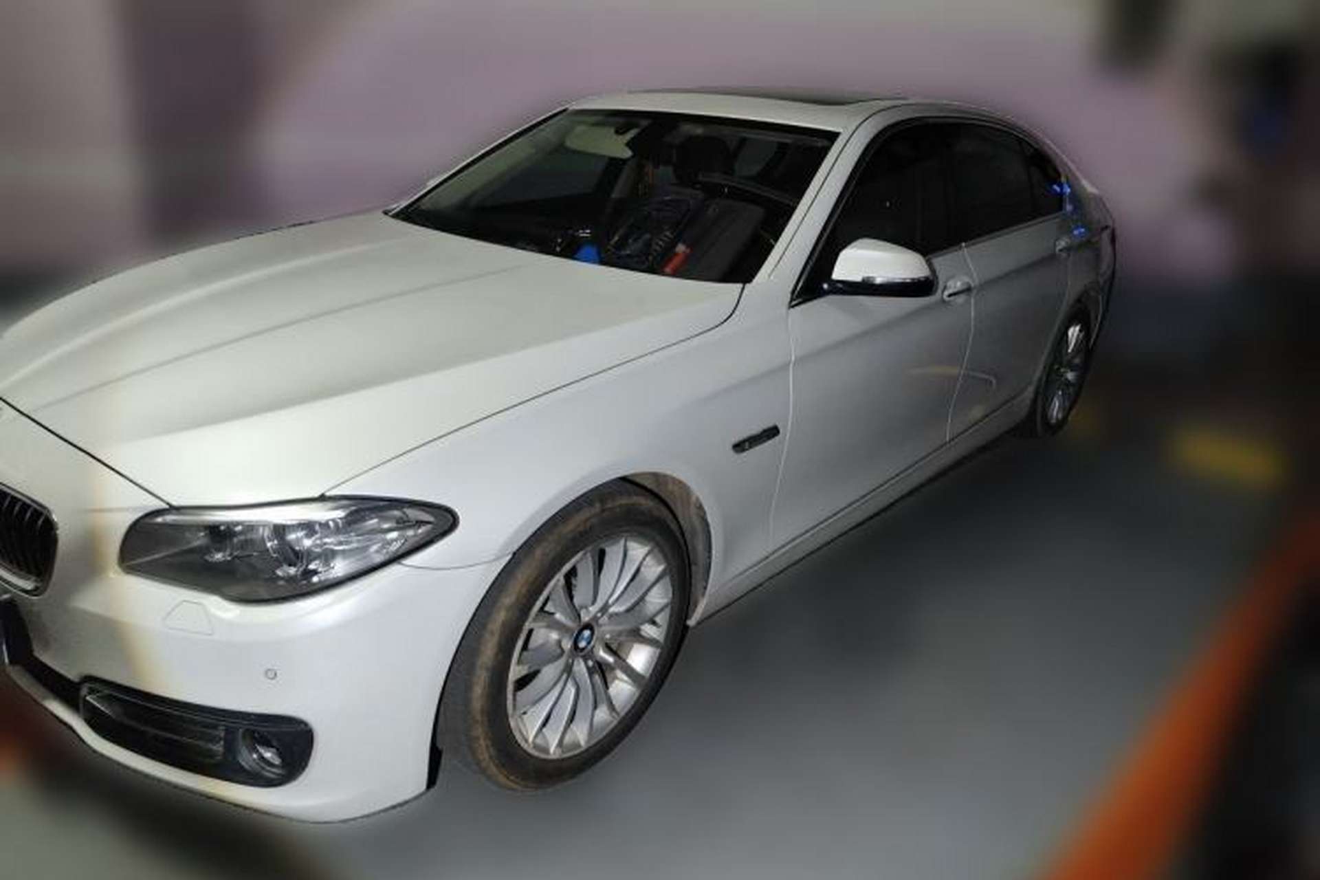 Used BMW 5 Series 2017 525Li Luxury Design Package Front Left 45 Deg