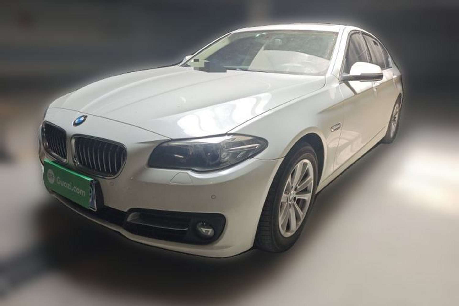 Used BMW 5 Series 2017 520Li Elegant Edition Front Left 45 Deg