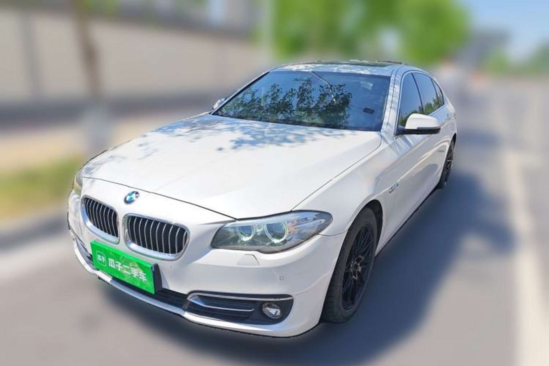 Used BMW 5 Series 2017 525Li Luxury Design Package Front Left 45 Deg