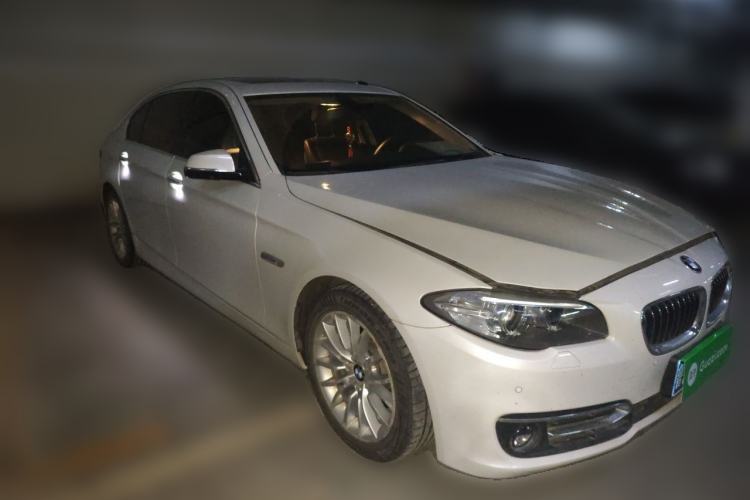 Used BMW 5 Series 2017 525Li Leading Model Front Right 45 Deg