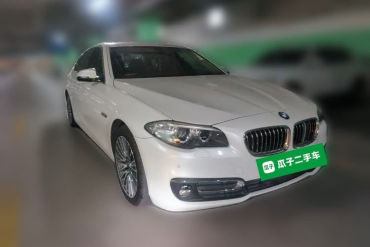 Used BMW 5 Series 2017 525Li Luxury Design Package Front Right 45 Deg