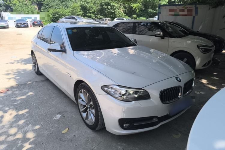 Used BMW 5 Series 2017 525Li Leading Model Front Right 45 Deg