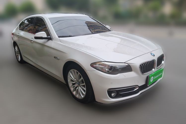 Used BMW 5 Series 2017 525Li Luxury Design Package Front Right 45 Deg