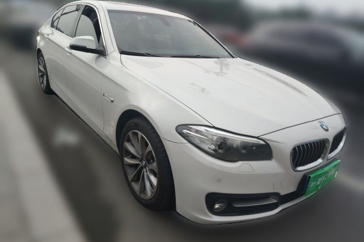 Used BMW 5 Series 2017 528Li Leading Model Front Right 45 Deg
