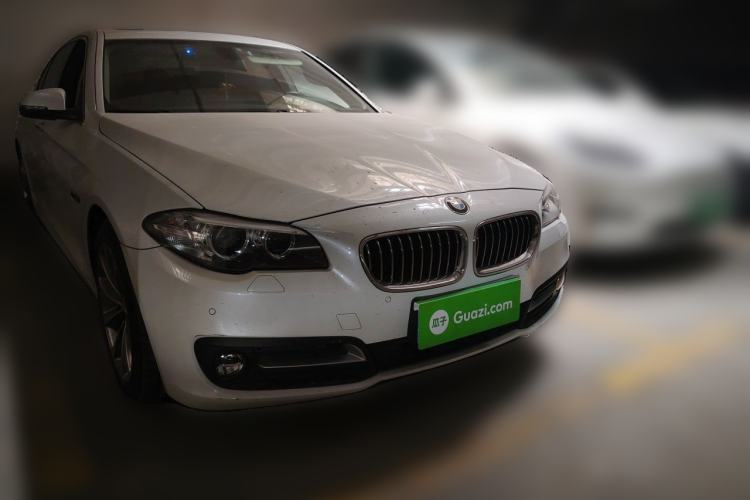 Used BMW 5 Series 2017 525Li Leading Model Front Right 45 Deg