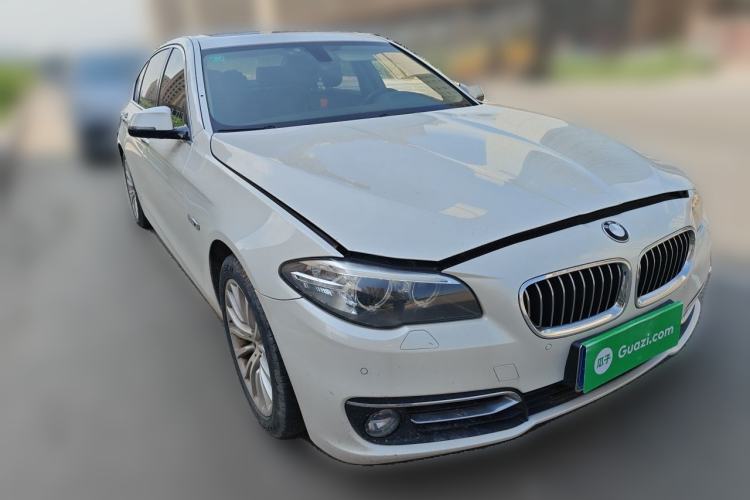 Used BMW 5 Series 2017 525Li Luxury Design Package Front Right 45 Deg