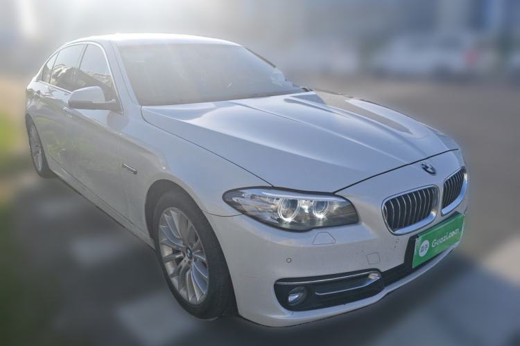 Used BMW 5 Series 2017 525Li Luxury Design Package Front Right 45 Deg