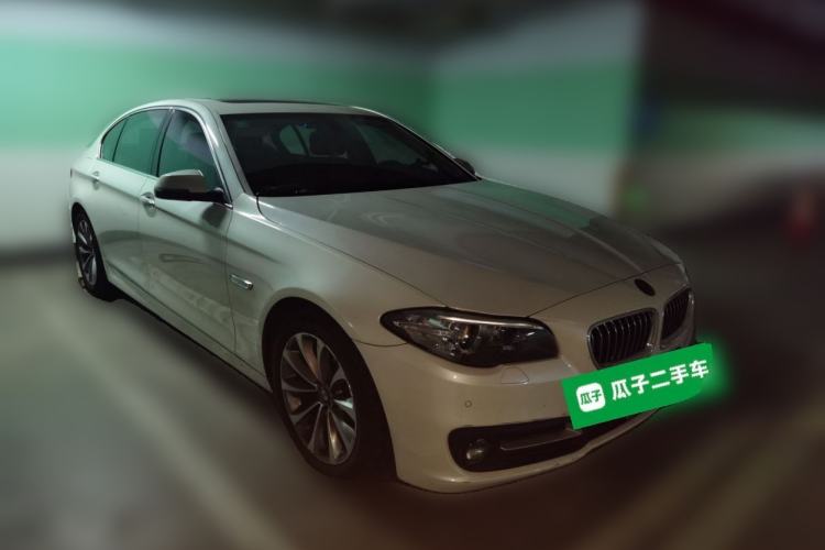 Used BMW 5 Series 2017 525Li Leading Model Front Right 45 Deg