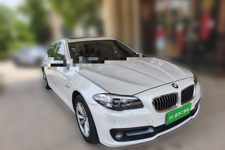 Used BMW 5 Series 2017 520Li Elegant Edition Front Right 45 Deg