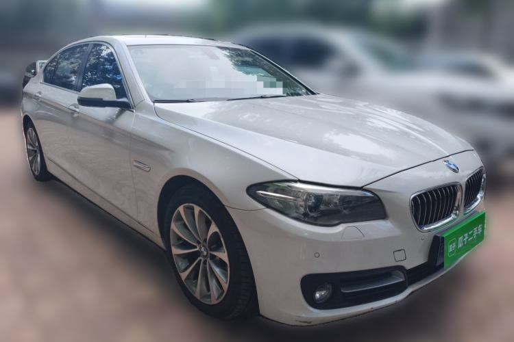 Used BMW 5 Series 2017 525Li Leading Model Front Right 45 Deg