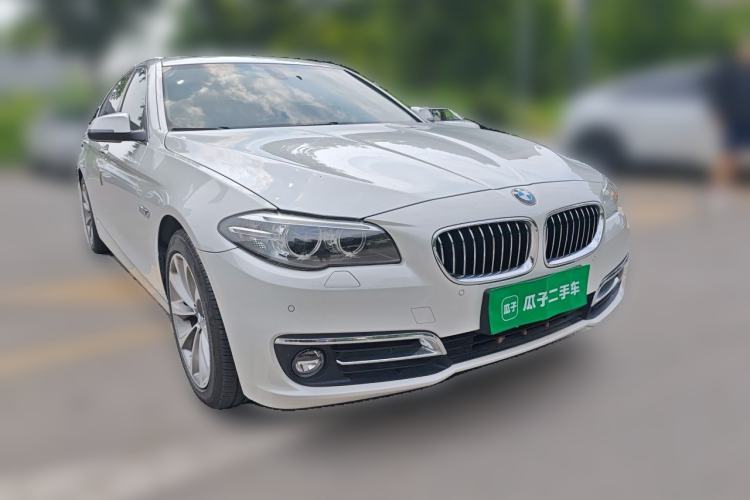 Used BMW 5 Series 2017 525Li Leading Model Front Right 45 Deg