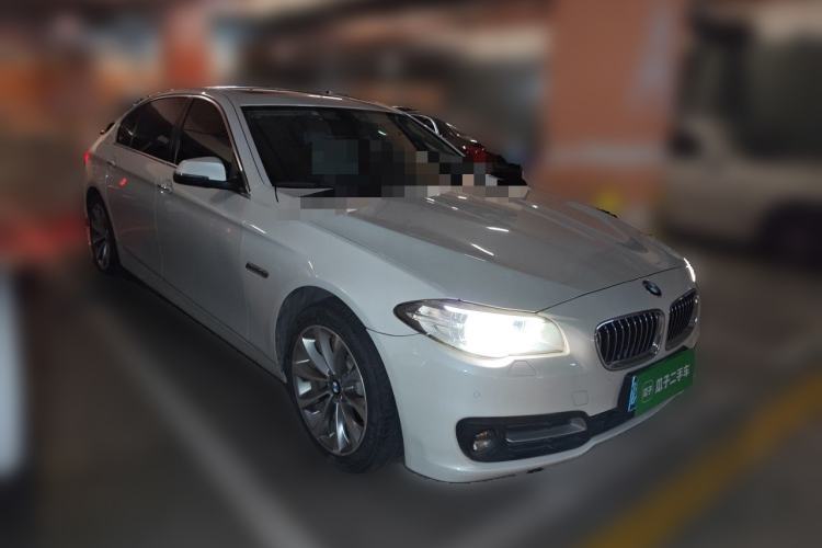 Used BMW 5 Series 2017 525Li Leading Model Front Right 45 Deg