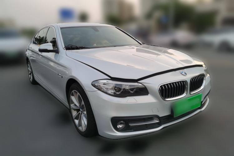 Used BMW 5 Series 2017 525Li Leading Model Front Right 45 Deg