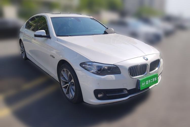 Used BMW 5 Series 2017 525Li Leading Model Front Right 45 Deg