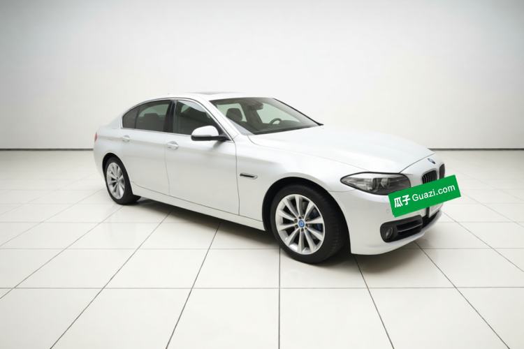 Used BMW 5 Series 2017 525Li Leading Model Front Right 45 Deg