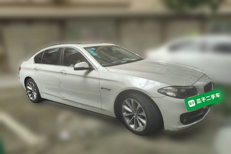 Used BMW 5 Series 2017 525Li Leading Model Front Right 45 Deg