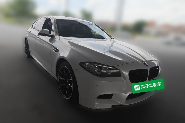 Used BMW 5 Series 2017 525Li Luxury Design Package Front Right 45 Deg