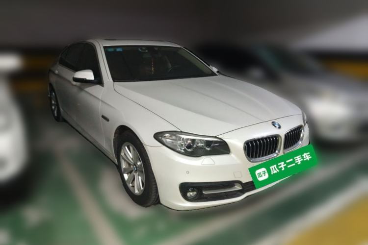 Used BMW 5 Series 2017 520Li Elegant Edition Front Right 45 Deg