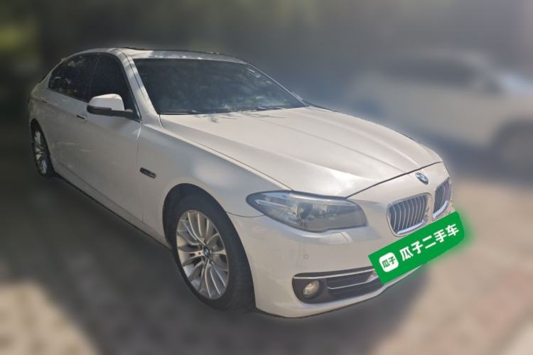 Used BMW 5 Series 2017 528Li Leading Model Front Right 45 Deg