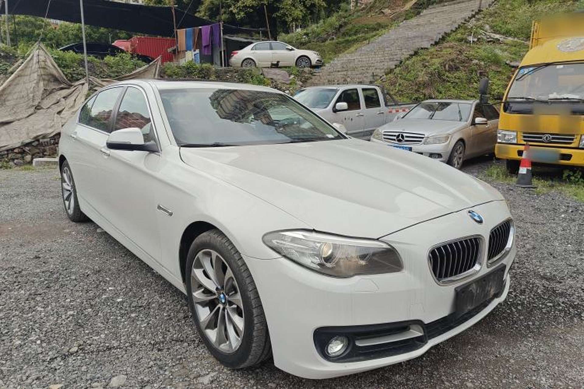 Used BMW 5 Series 2017 525Li Leading Model Front Right 45 Deg
