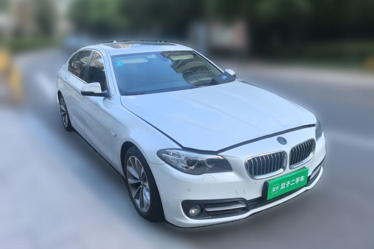 Used BMW 5 Series 2017 525Li Leading Model Front Right 45 Deg