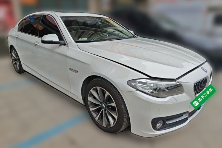 Used BMW 5 Series 2017 525Li Leading Model Front Right 45 Deg