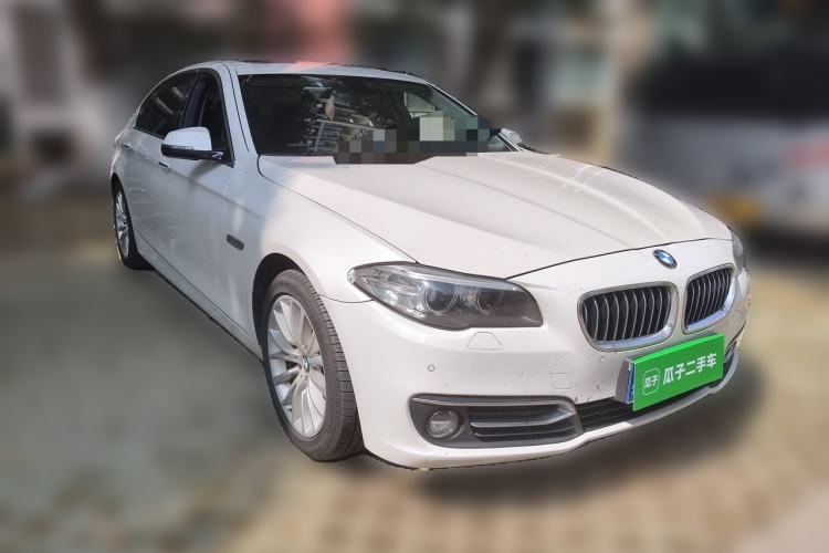 Used BMW 5 Series 2017 525Li Luxury Design Package Front Right 45 Deg