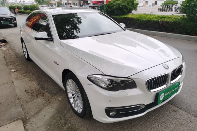 Used BMW 5 Series 2017 525Li Luxury Design Package Front Right 45 Deg