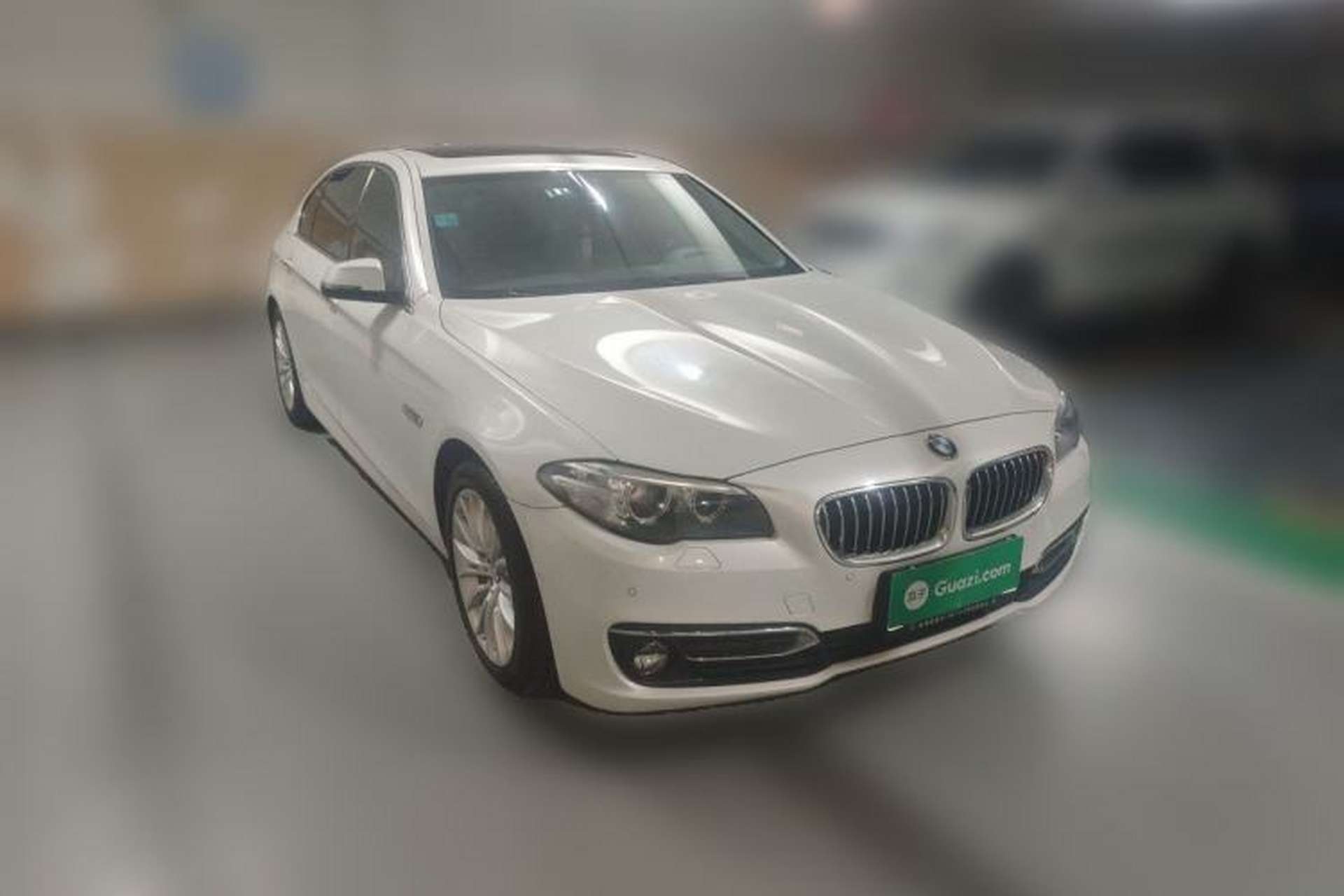Used BMW 5 Series 2017 525Li Luxury Design Package Front Right 45 Deg