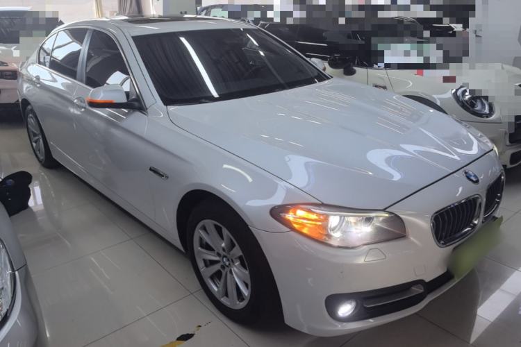 Used BMW 5 Series 2017 520Li Elegant Edition Front Right 45 Deg