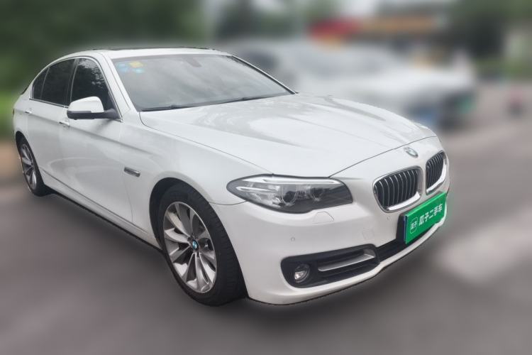 Used BMW 5 Series 2017 525Li Leading Model Front Right 45 Deg