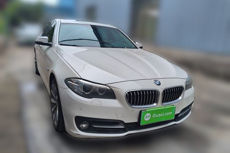 Used BMW 5 Series 2017 528Li Leading Model Front Right 45 Deg