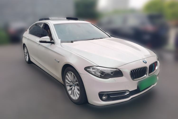Used BMW 5 Series 2017 525Li Leading Model Front Right 45 Deg