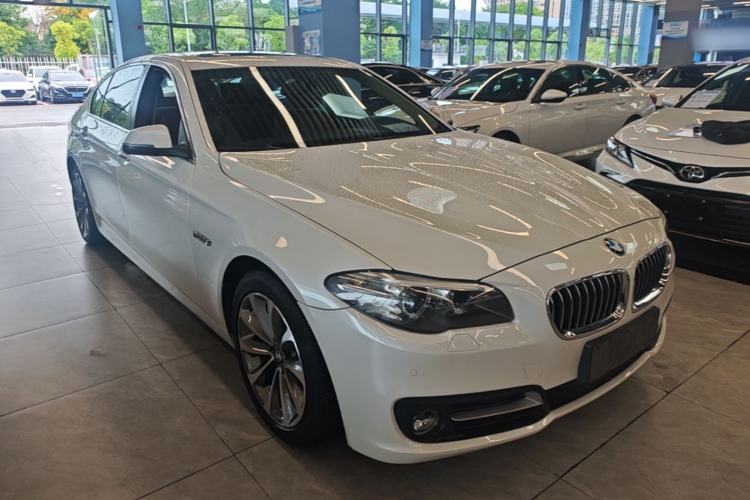 Used BMW 5 Series 2017 525Li Leading Model Front Right 45 Deg