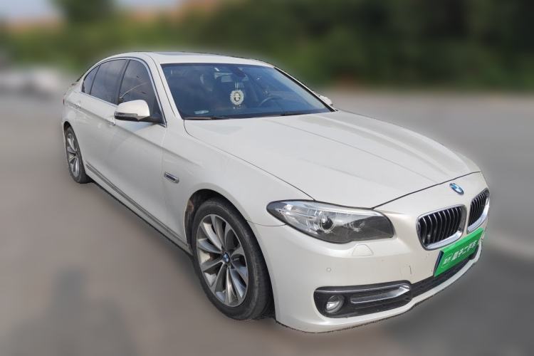 Used BMW 5 Series 2017 525Li Leading Model Front Right 45 Deg