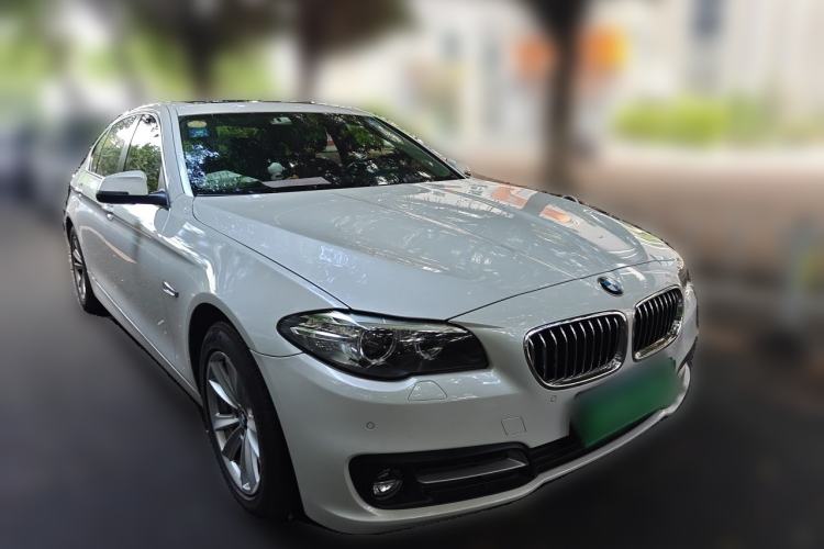 Used BMW 5 Series 2017 520Li Elegant Edition Front Right 45 Deg