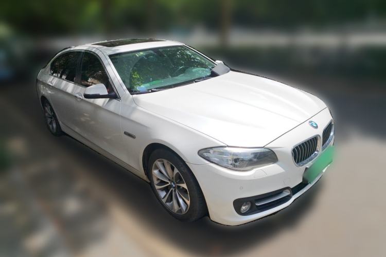 Used BMW 5 Series 2017 528Li Leading Model Front Right 45 Deg