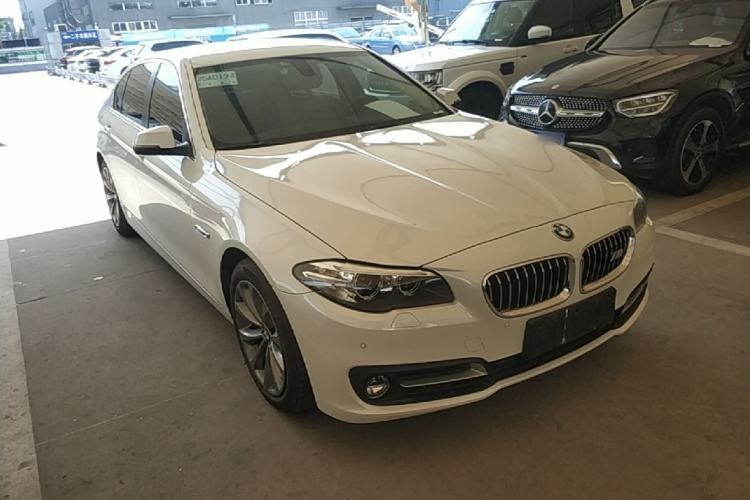 Used BMW 5 Series 2017 525Li Leading Model Front Right 45 Deg