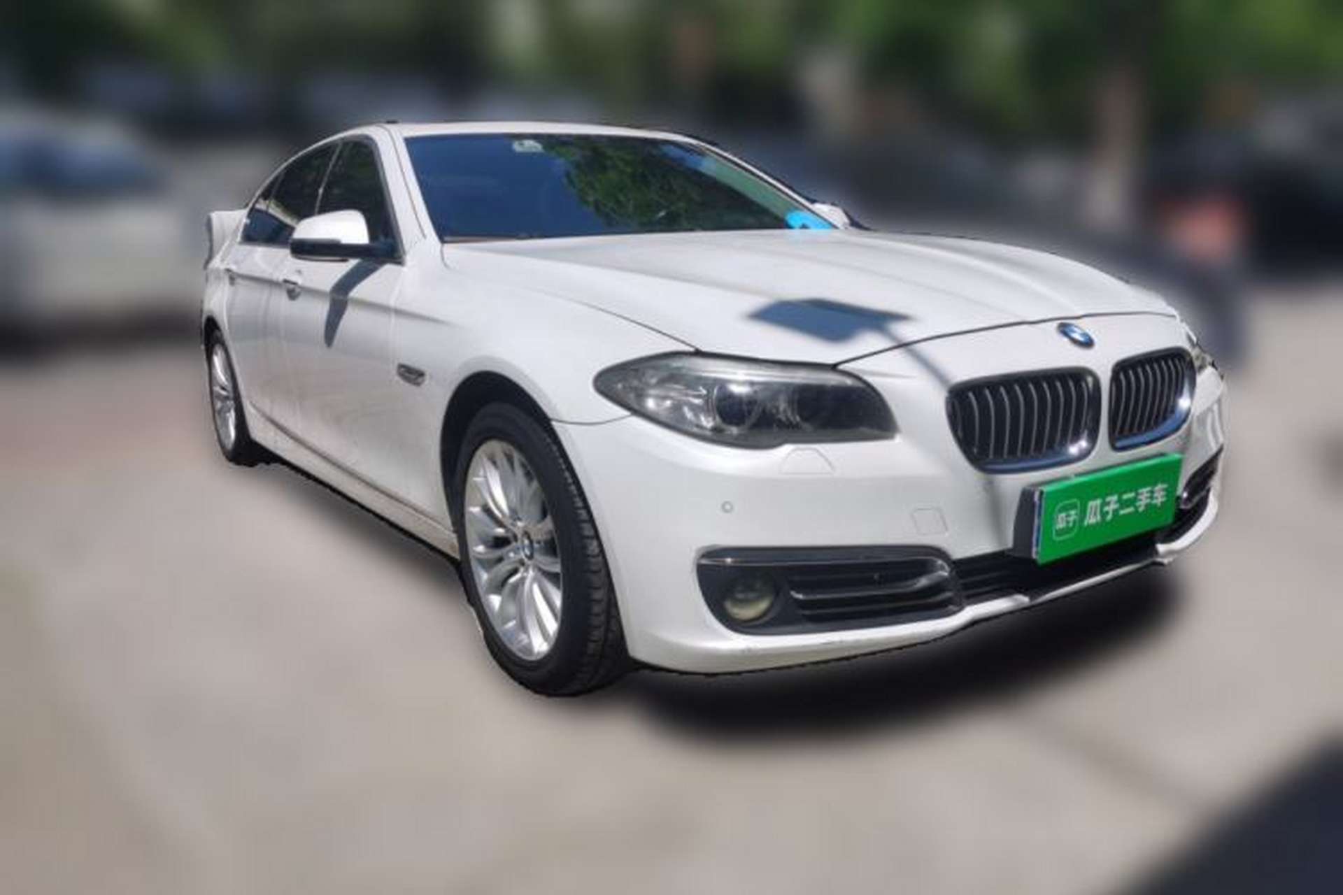 Used BMW 5 Series 2017 525Li Luxury Design Package Front Right 45 Deg