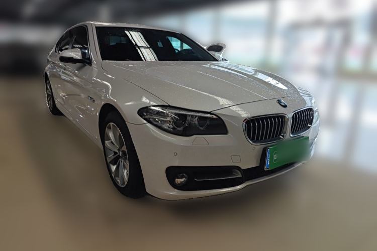 Used BMW 5 Series 2017 525Li Leading Model Front Right 45 Deg