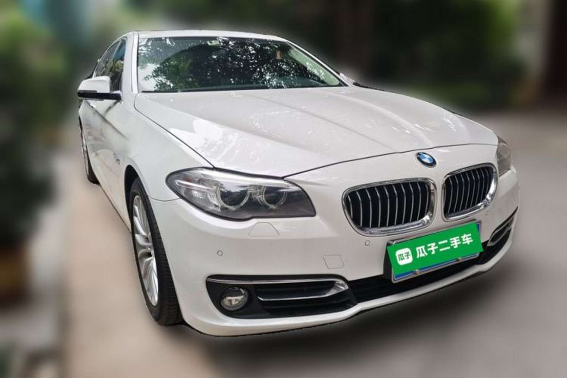 Used BMW 5 Series 2017 525Li Luxury Design Package Front Right 45 Deg