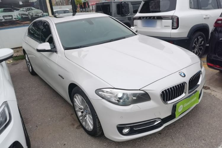 Used BMW 5 Series 2017 525Li Luxury Design Package Front Right 45 Deg