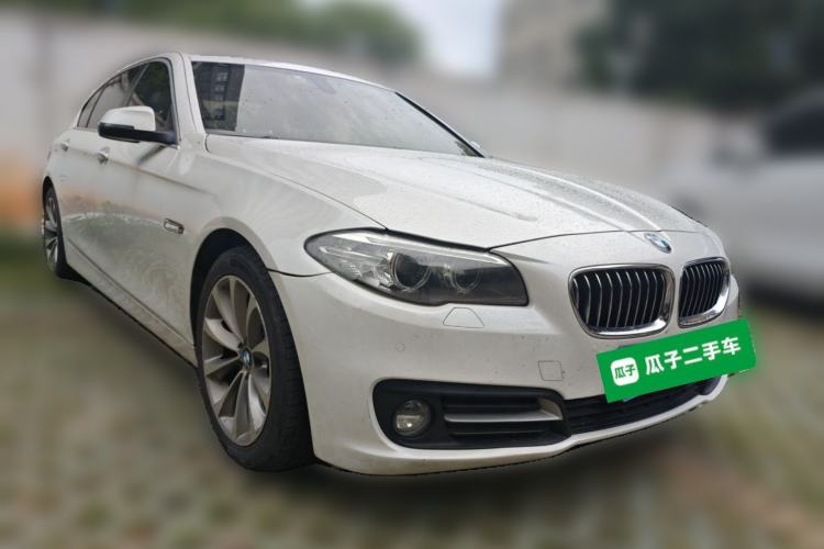 Used BMW 5 Series 2017 525Li Leading Model Front Right 45 Deg