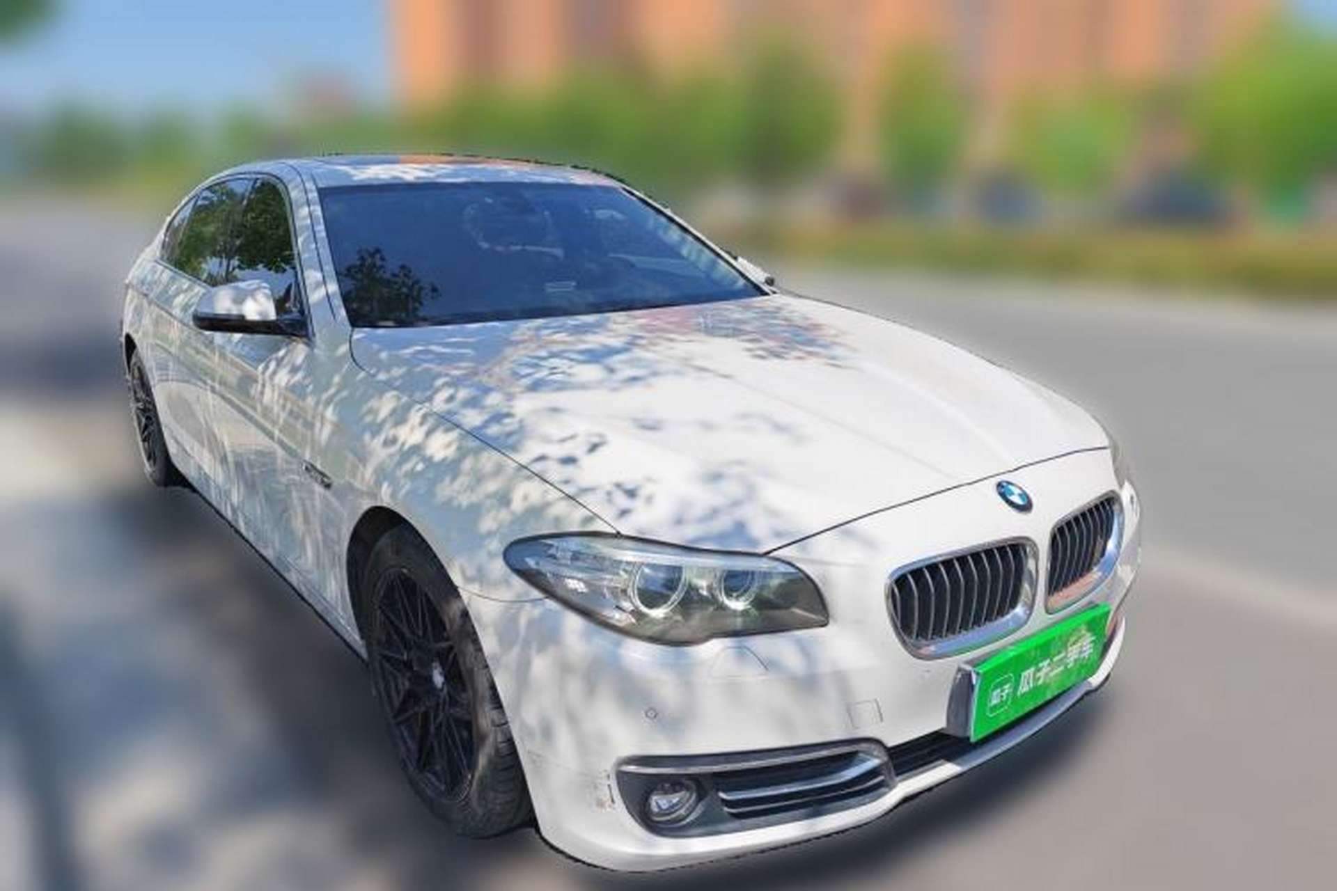 Used BMW 5 Series 2017 525Li Luxury Design Package Front Right 45 Deg