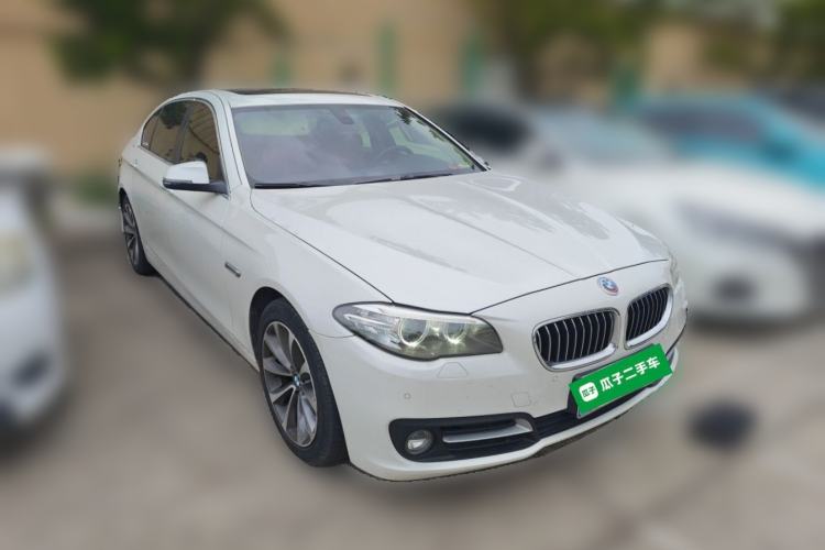 Used BMW 5 Series 2017 525Li Leading Model Front Right 45 Deg